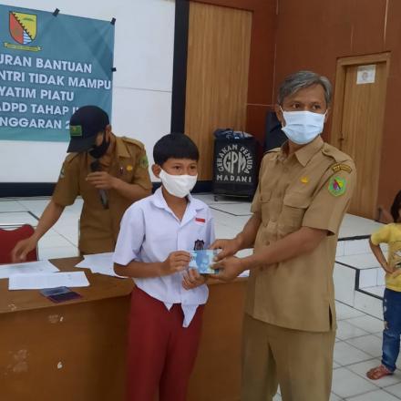 Album : PROGRAM BANTUAN ANAK SEKOLAH